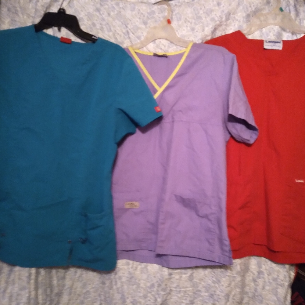 Scrub shirt bundle - Picture 2 of 2
